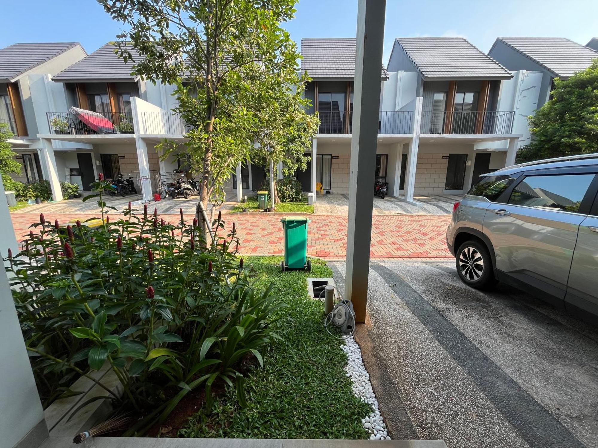2 Floor Cozy House In Wisteria Jakarta Garden City Exterior foto
